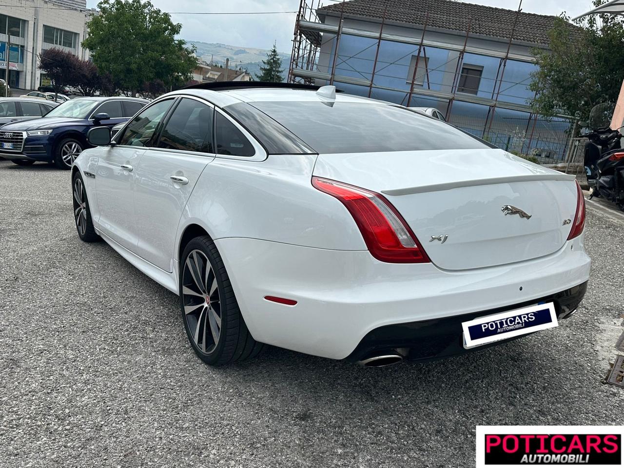 Jaguar XJ 3.0 V6 S/C 340 CV AWD R-Sport