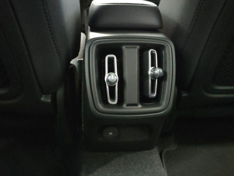 Volvo XC40 T2 Momentum