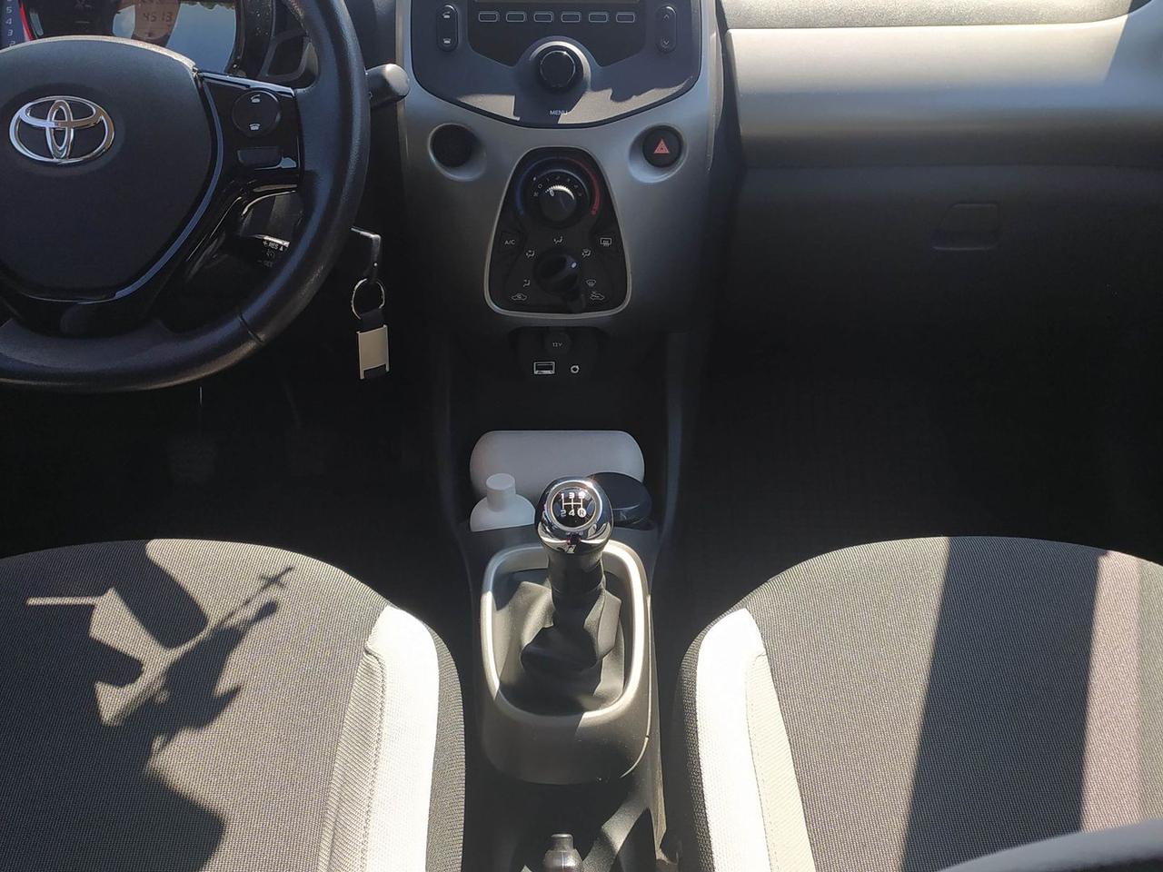 Toyota Aygo X Pure 1.0 VVT-i 69 cv #11810