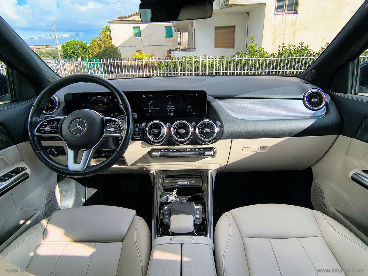 MERCEDES-BENZ GLA 200 d Automatic Sport Plus INTERNO PELLE