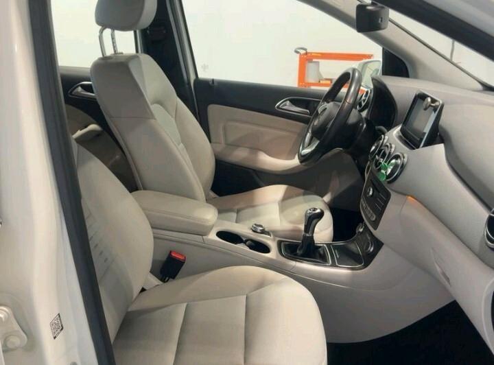 Mercedes-benz B 180 CDI Sport AMG LINE