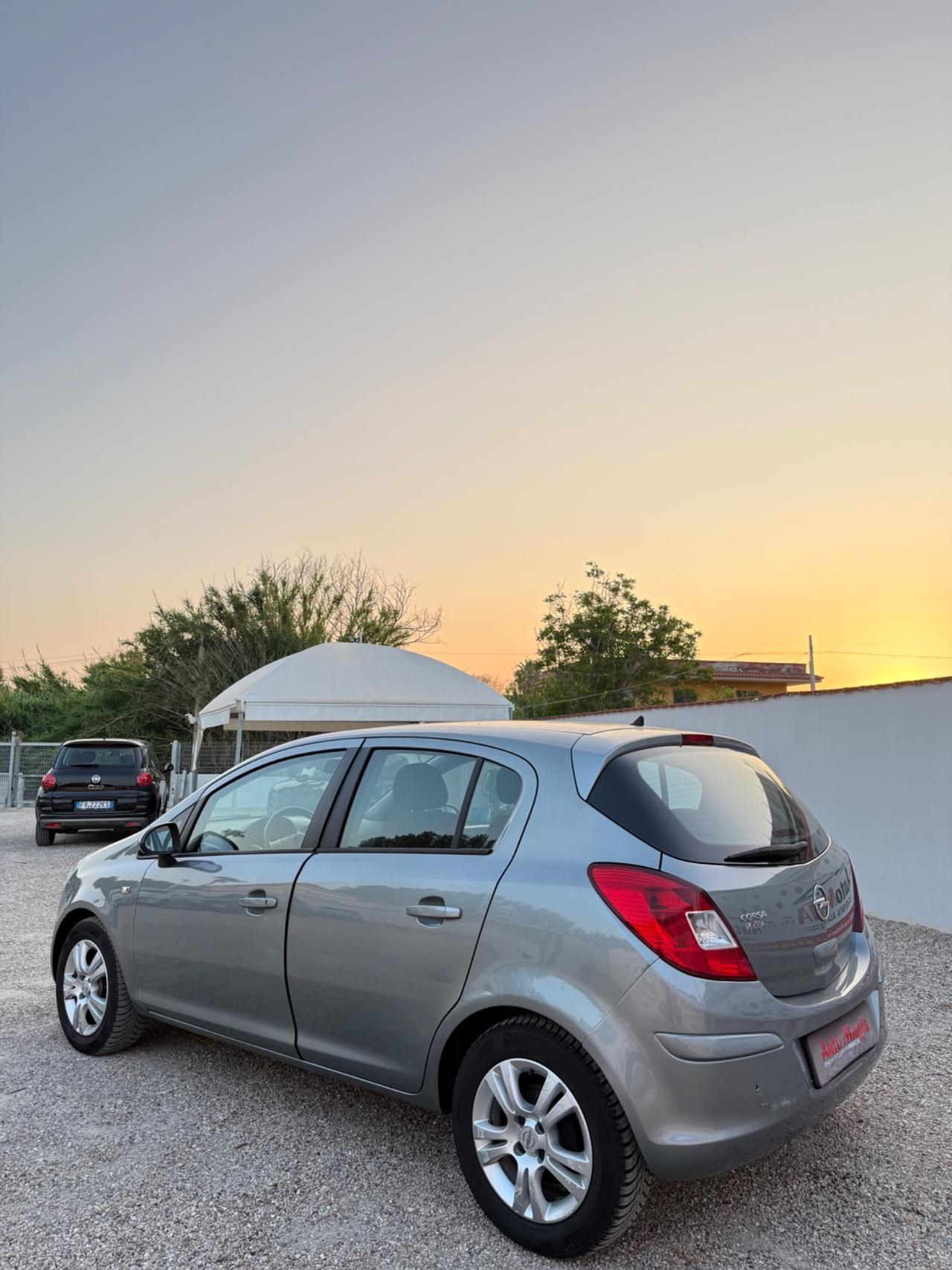 Opel Corsa 1.2 85CV 5 porte GPL-TECH Club