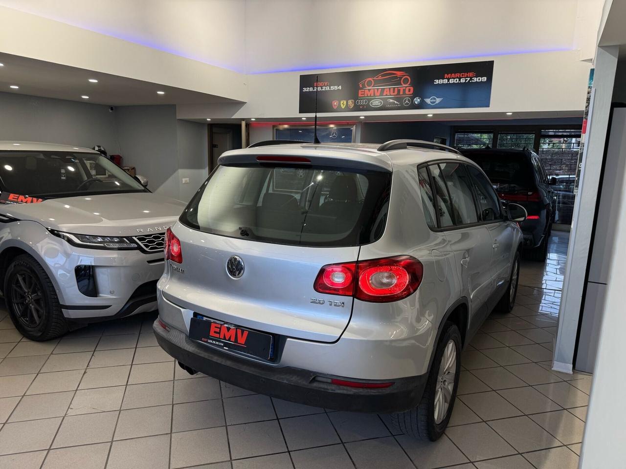 Volkswagen Tiguan 2.0 TDI DPF 4MOTION tiptronic Track & Avenue