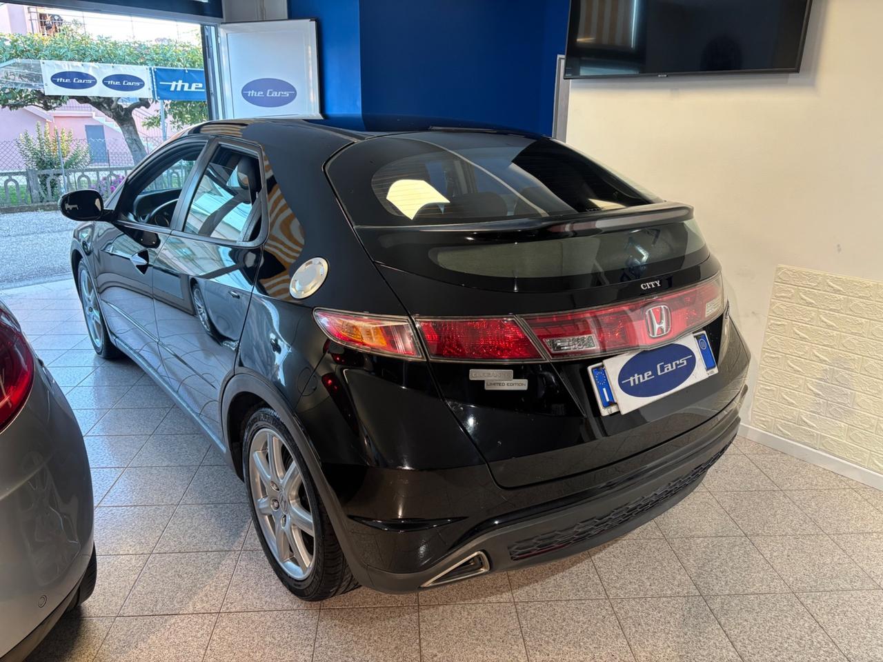 Honda Civic 1.8 i-VTEC 5p. Exclusive LE