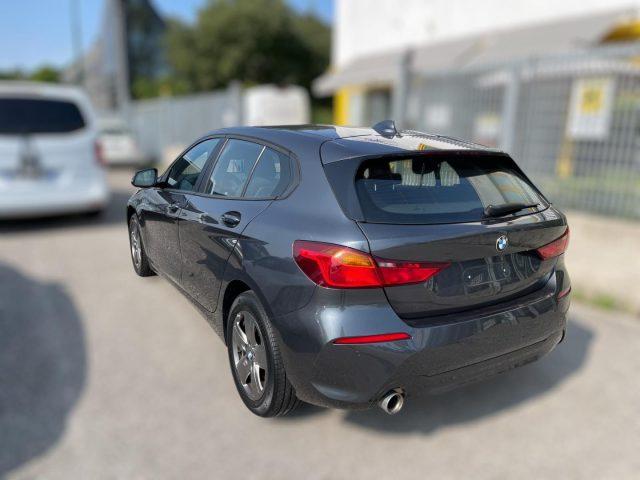 BMW 118 i 5p. Business Advantage