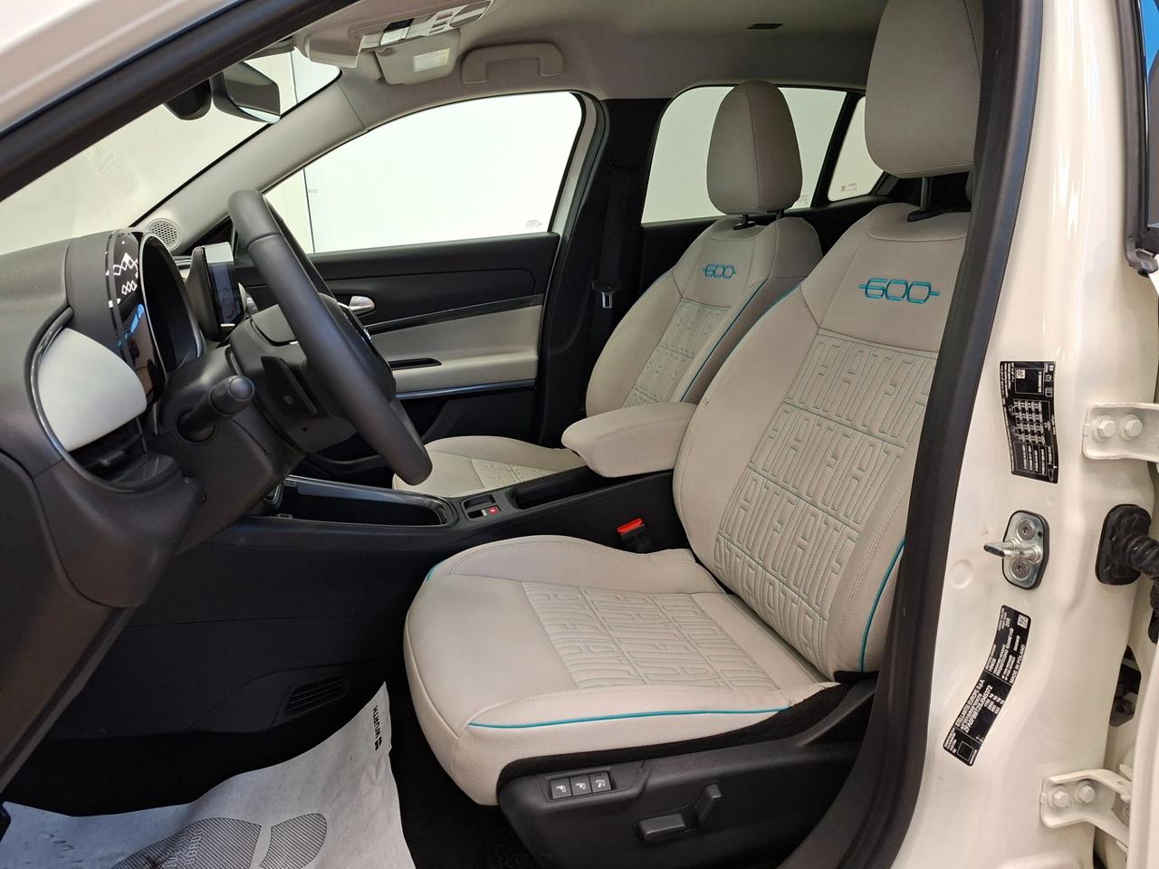 Fiat 600 Hybrid 136 CV DCT MHEV La Prima