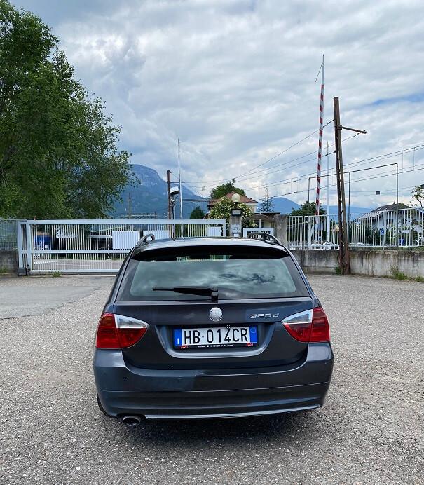 Bmw 320 320d cat Touring Attiva