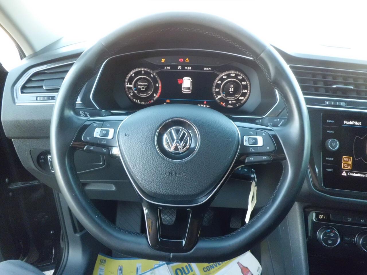 Volkswagen Tiguan 1.6 TDI R-LINE -FULL