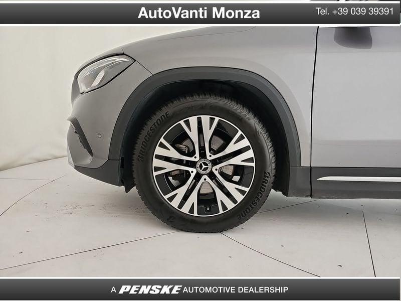 Mercedes-Benz GLA MERCEDES 200 D 4MATIC ADVANCED