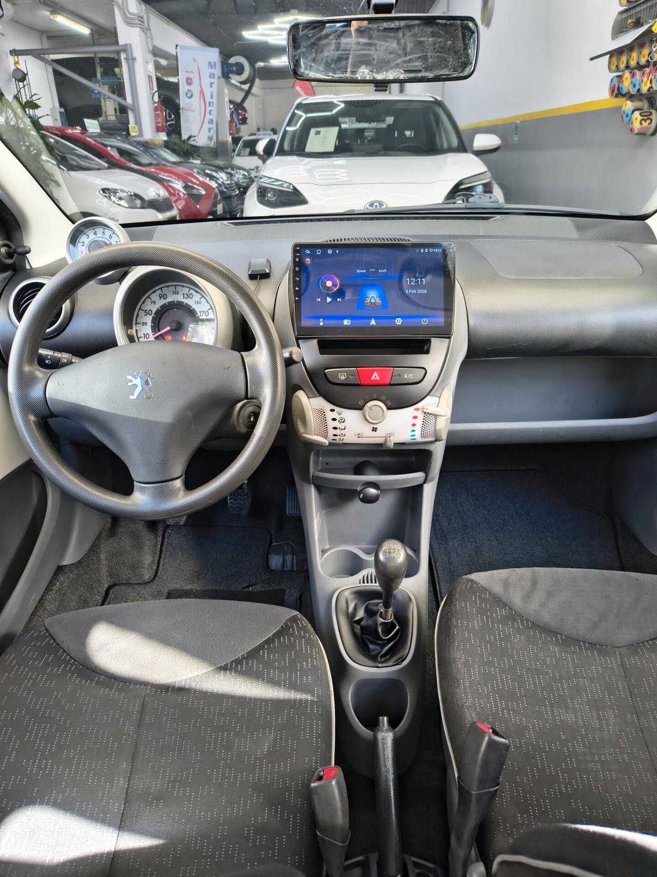 Peugeot 107 1.0 68CV 5p. Sweet Years 2Tronic