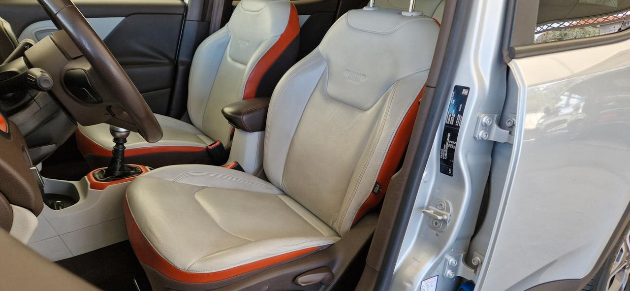 Jeep Renegade 1.6 Mjt 120cv LIMITED Beats Edition