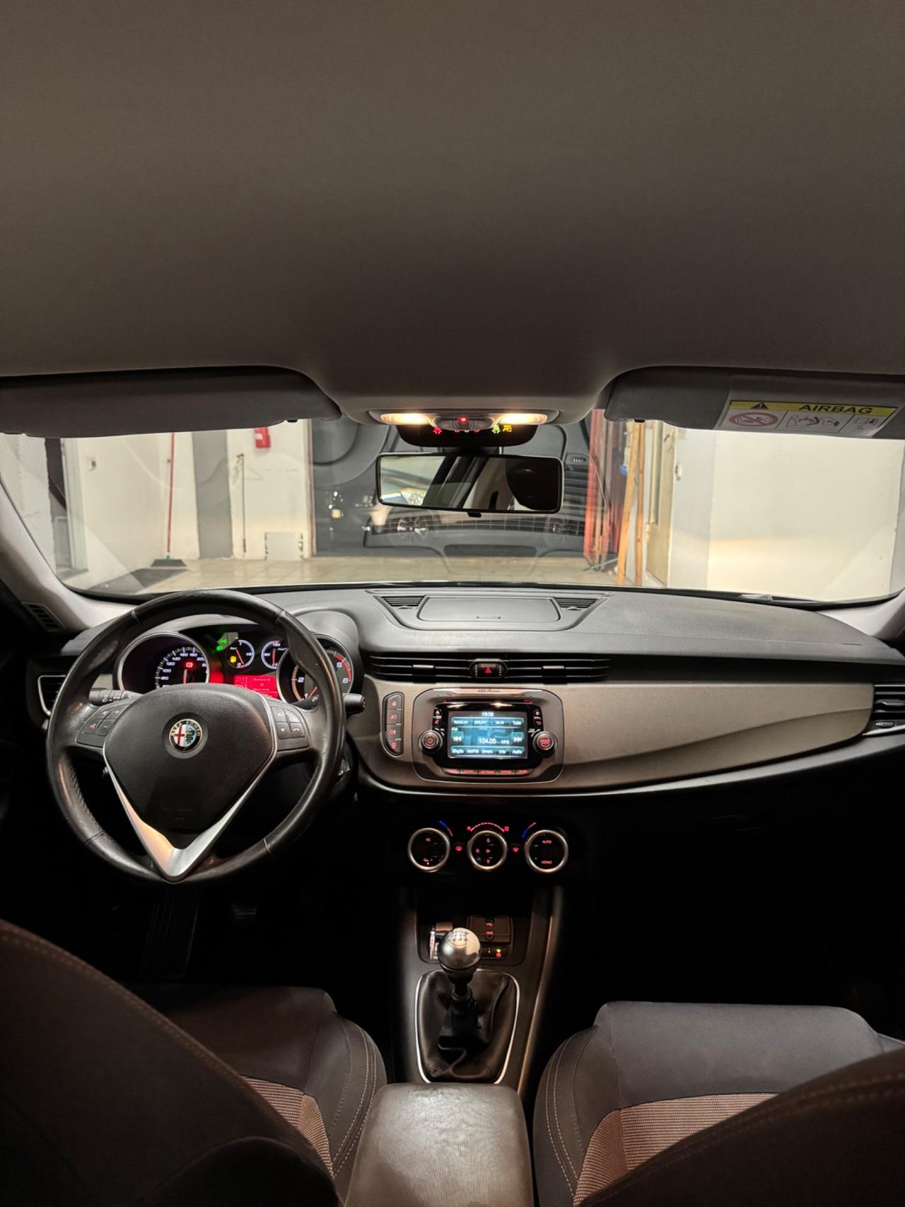 Alfa Romeo Giulietta 1.6 JTDm-2 105 CV Exclusive