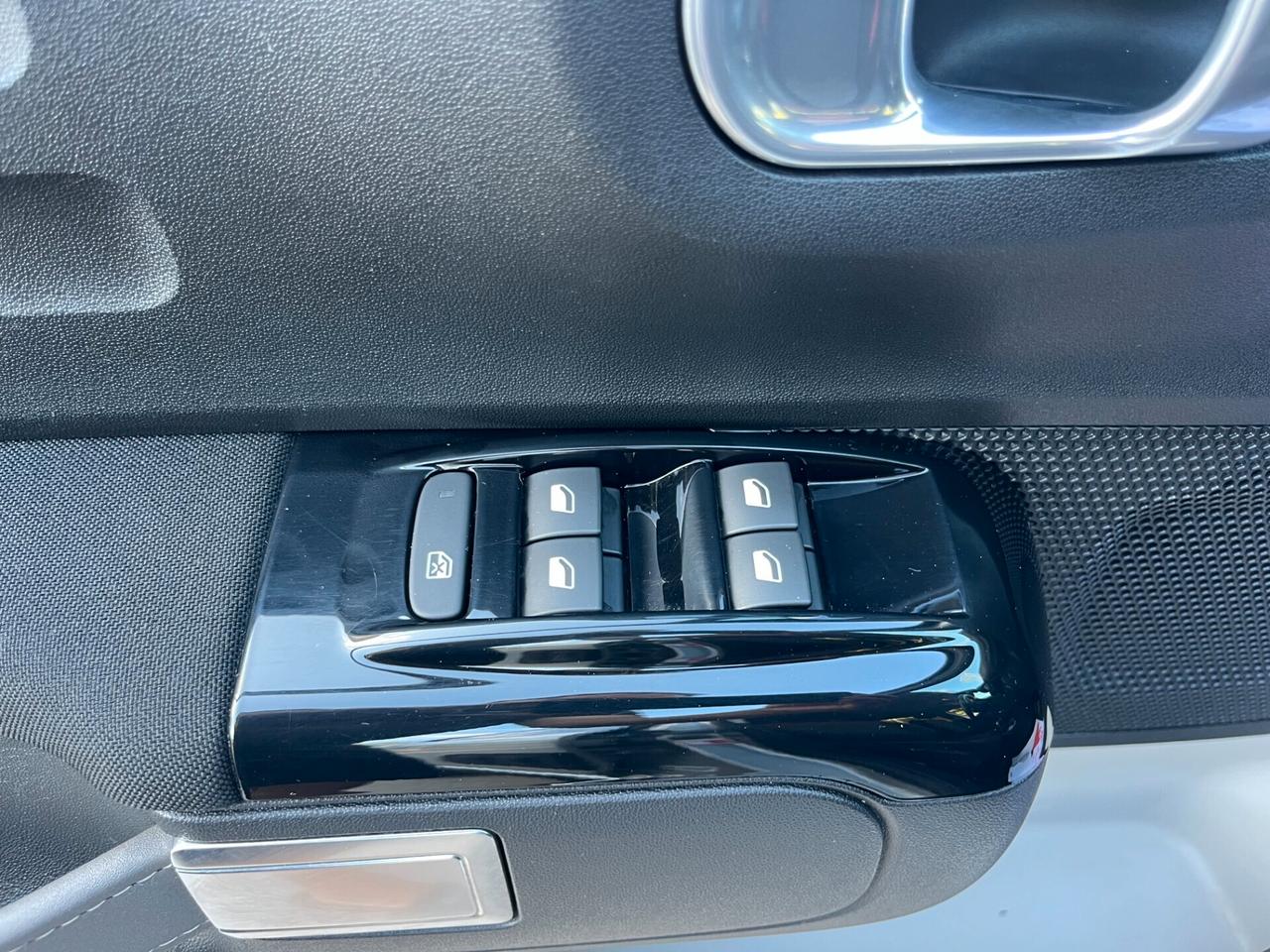 Citroen C3 BlueHDi 75 S&S Shine X Neo Patentati