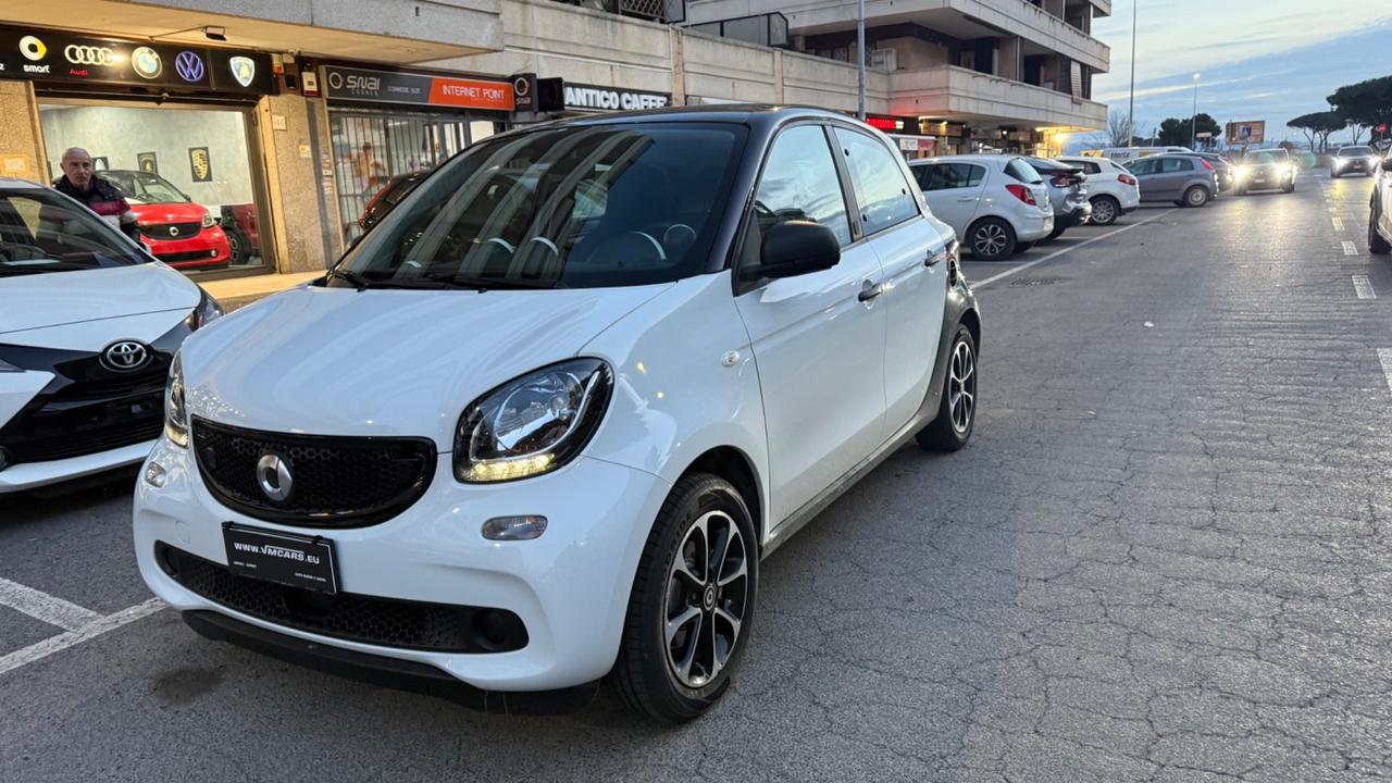 Smart ForFour EQ Passion LED PDC CERCHI 15 SOLO 30000 KM