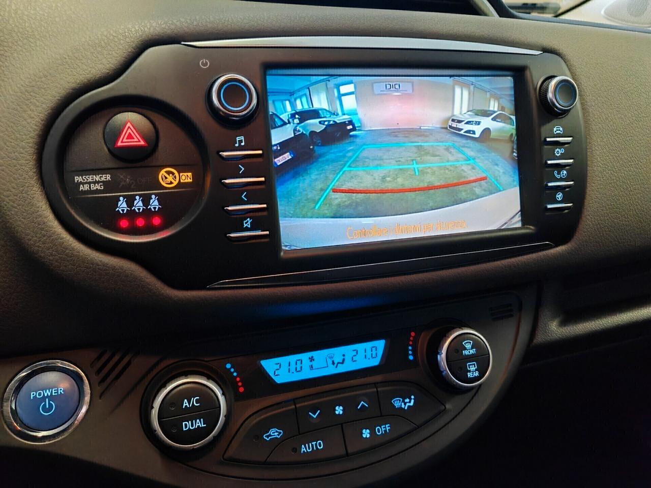 Toyota Yaris 5p 1.5 hybrid AUTOCARRO N1 4posti più IVA uniprop
