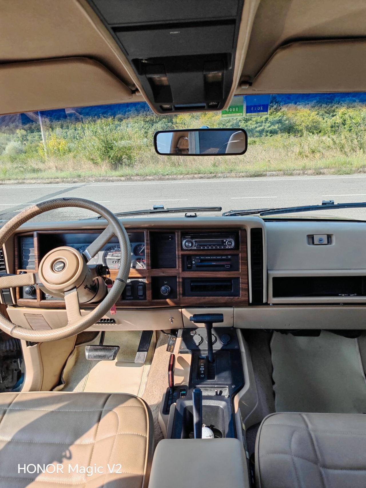 Jeep Cherokee 4.0 BRAIRWOOD (RARISSIMA)