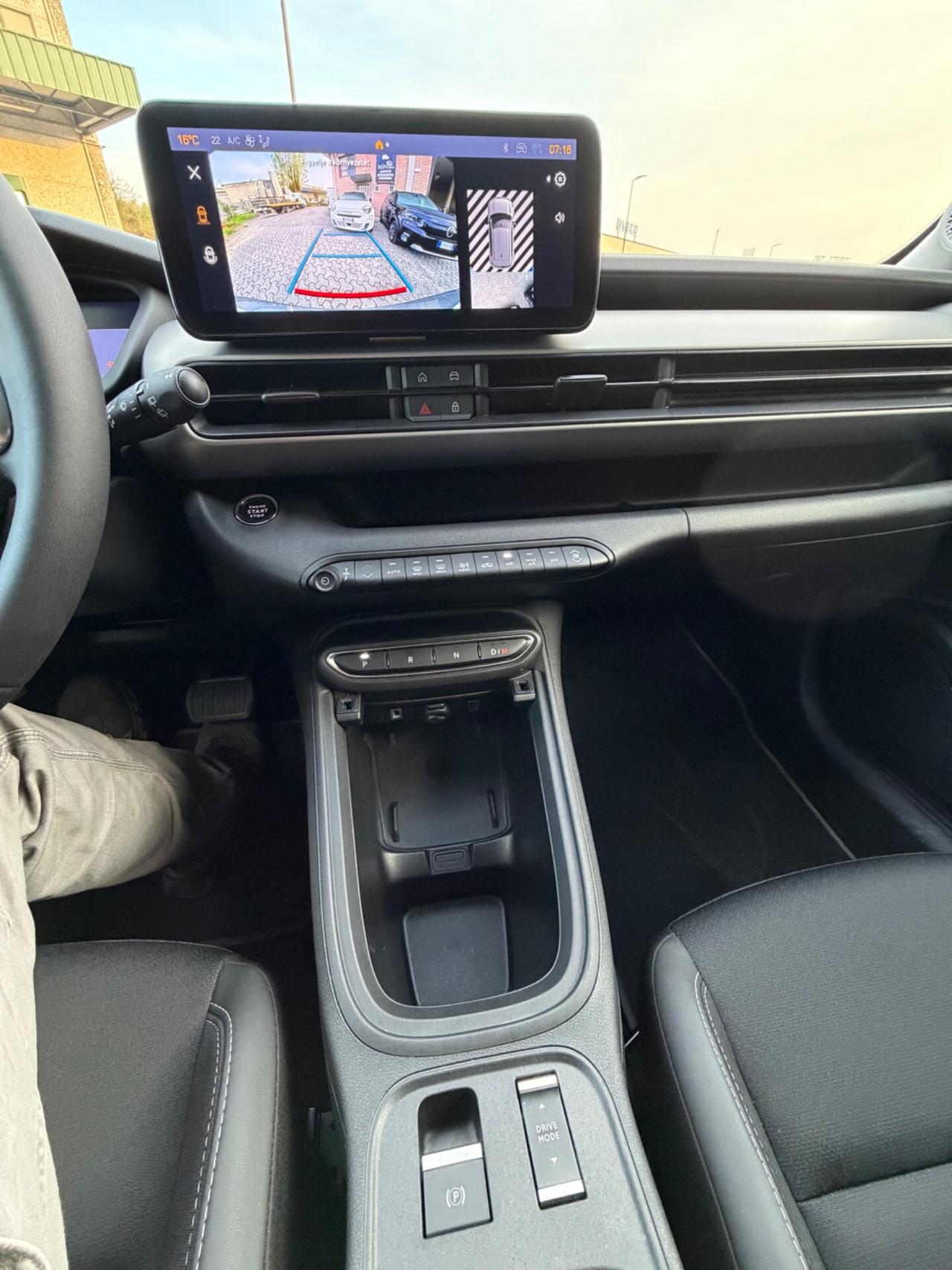 Jeep Avenger 1.2 Turbo 100 CV MHEV Summit