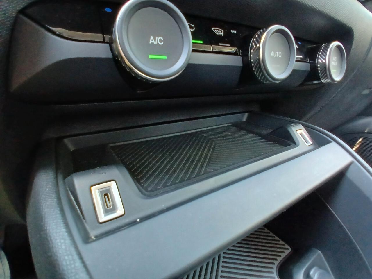 Citroen C4 BlueHDI 130 S&S EAT8 Plus