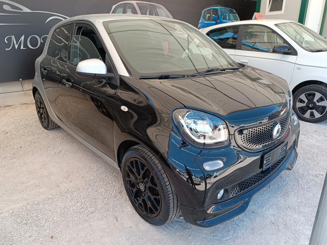 Smart ForFour 70 1.0 twinamic Brabus Style