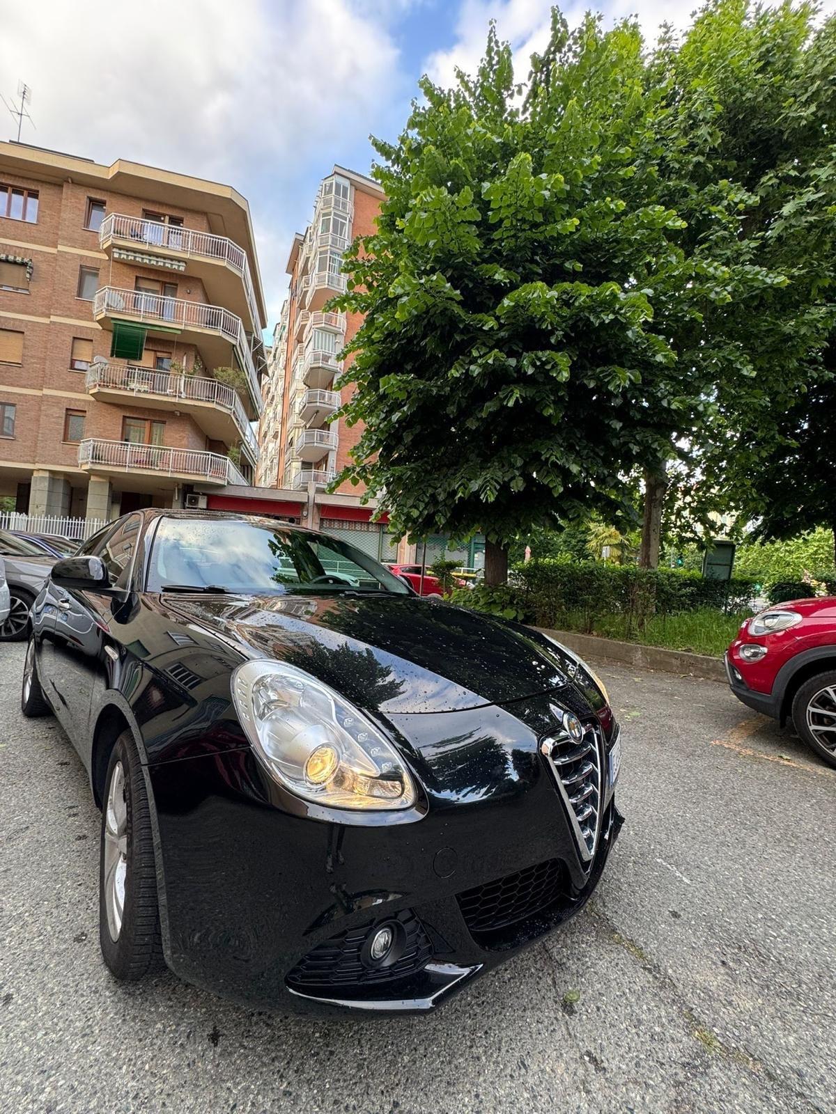 Alfa Romeo Giulietta 1.6cc-105cc(Su appuntamento)