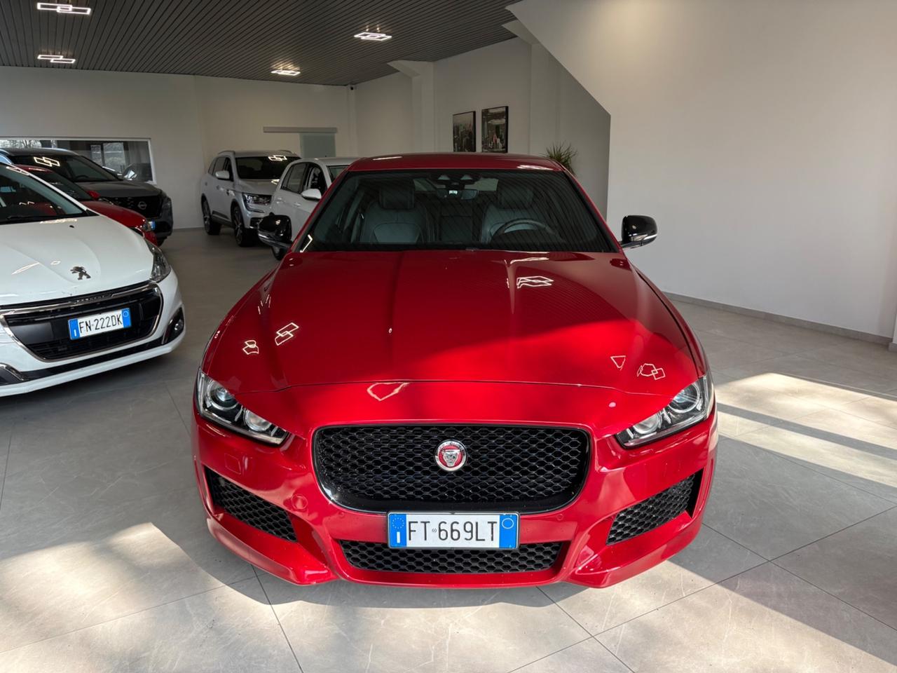 Jaguar XE 2.0 D 180 CV AWD aut. Landmark Edition