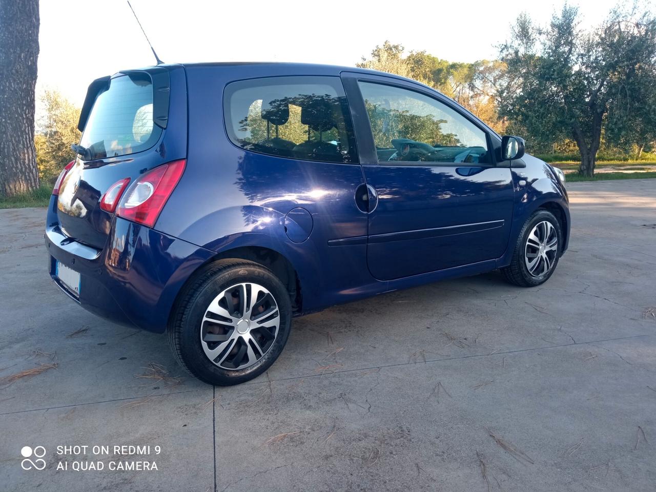 Renault NEW Twingo night&Day