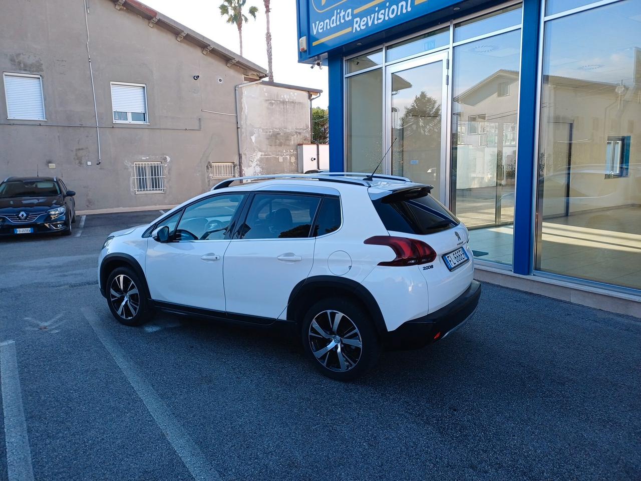 Peugeot 2008 PureTech Turbo 110 EAT6 S&S Black Matt