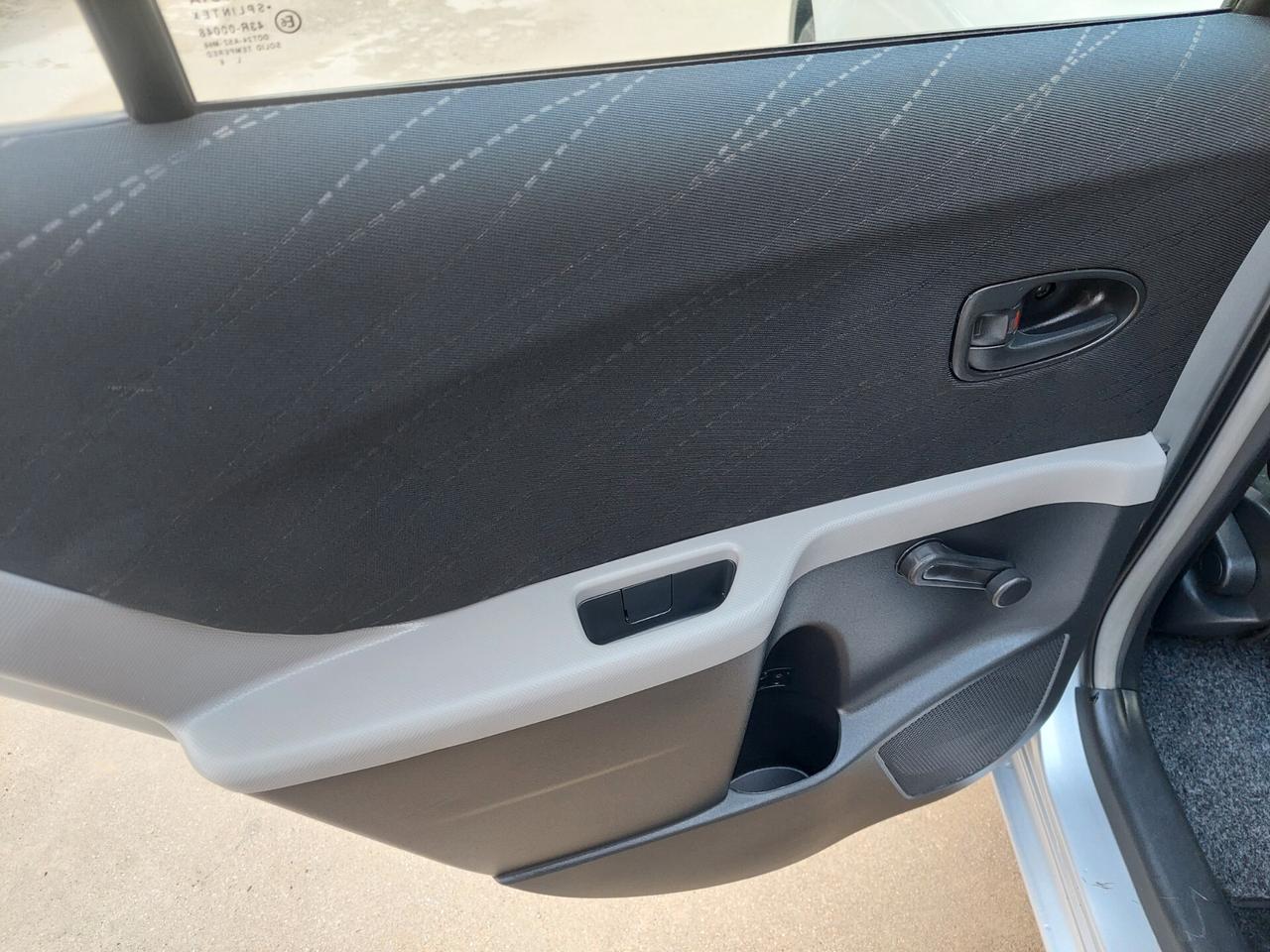 Toyota Yaris 1.0 5 porte Sol PERFETTA 69cv