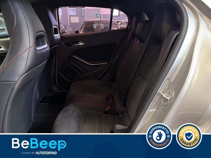 Mercedes-Benz GLA 200 D (CDI) PREMIUM 4MATIC AUTO