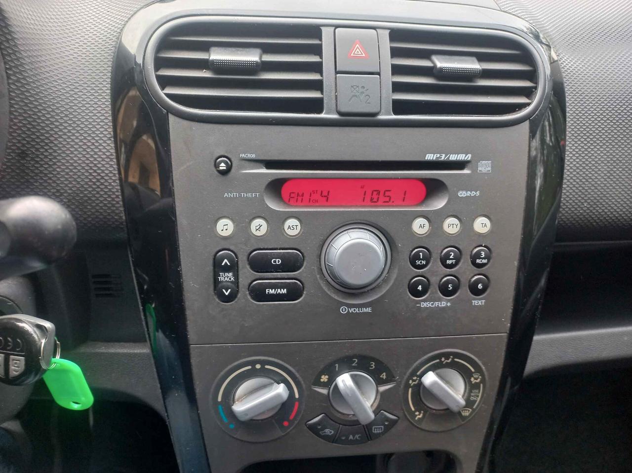 Suzuki Splash 1.0 VVT GL