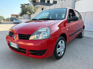 Renault Clio Storia 1.2 16V 5 porte Dynamique