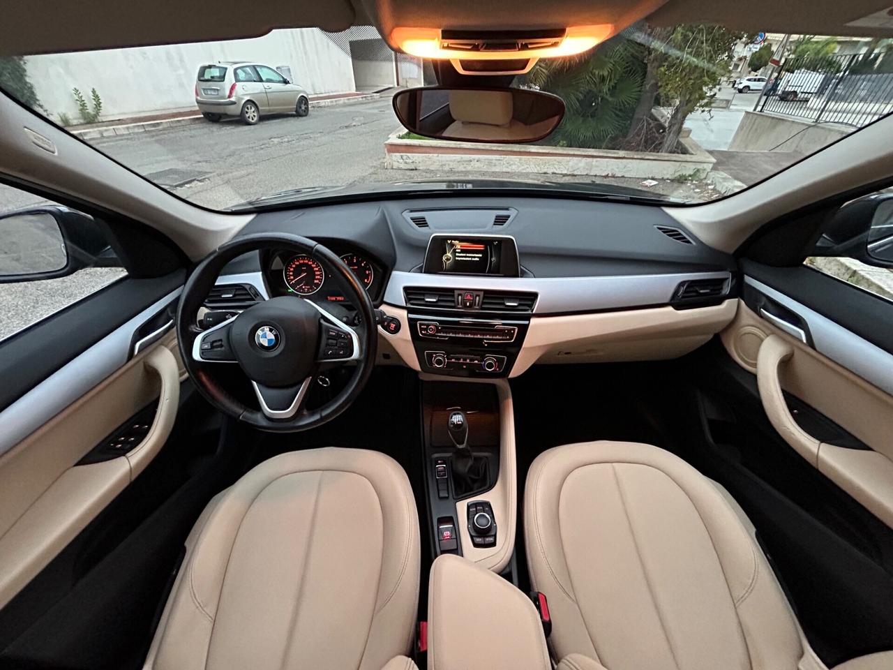 Bmw X1 sDrive18d xLine Strafull !!!