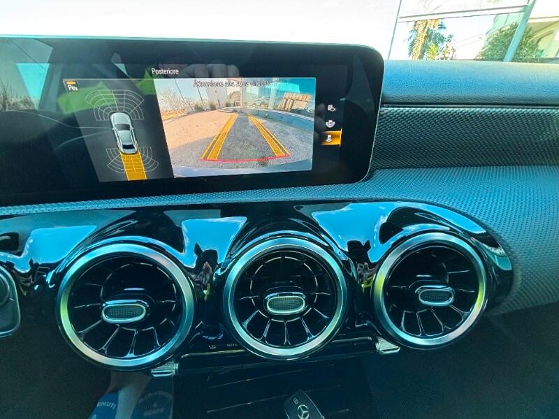 MERCEDES Classe A (V177) A 180 d Automatic ...