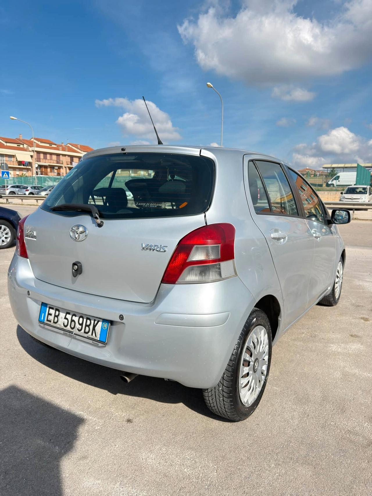 Toyota Yaris 1.3 5 porte Sol