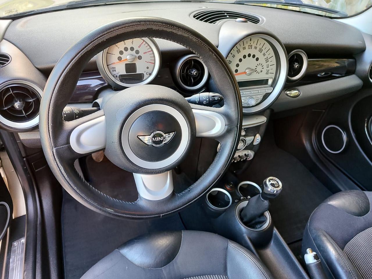 Mini Cooper D 1.6 DIESEL 2008!!