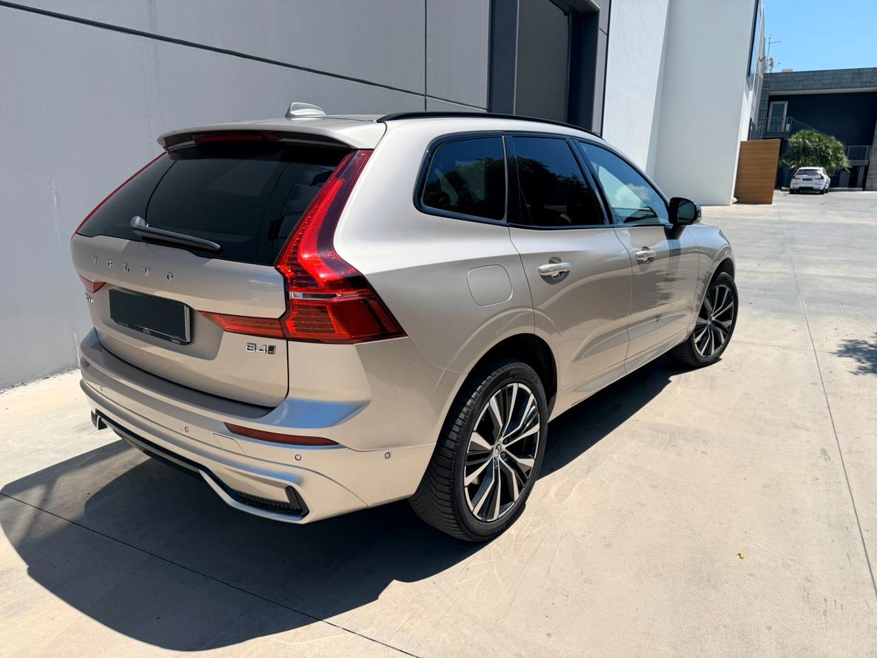 Volvo XC 60 XC60 B4 (d) AWD automatico Ultimate Dark