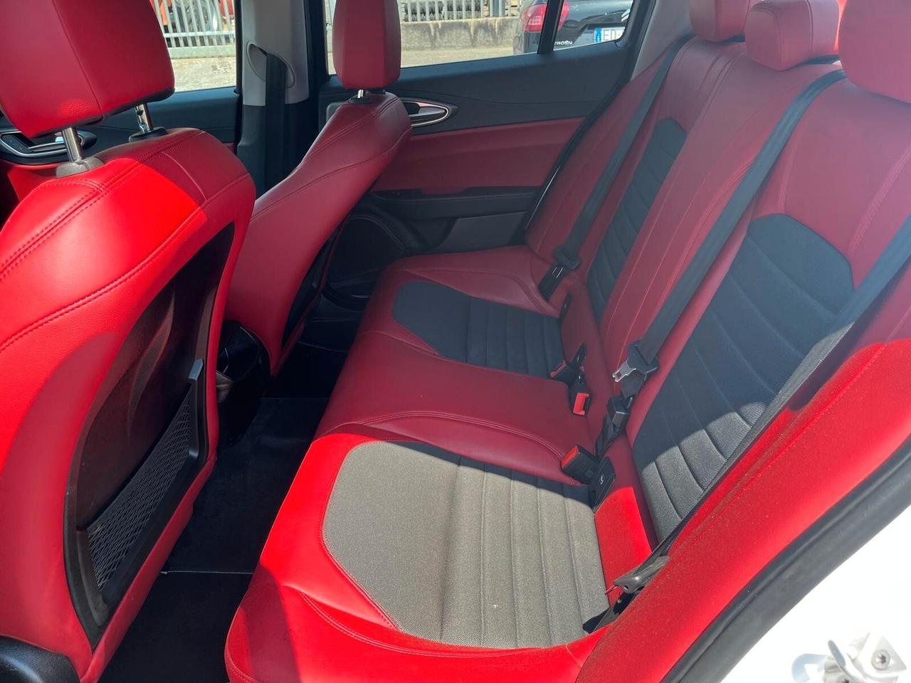 Alfa Romeo Giulia 2.2 Turbodiesel 180 CV