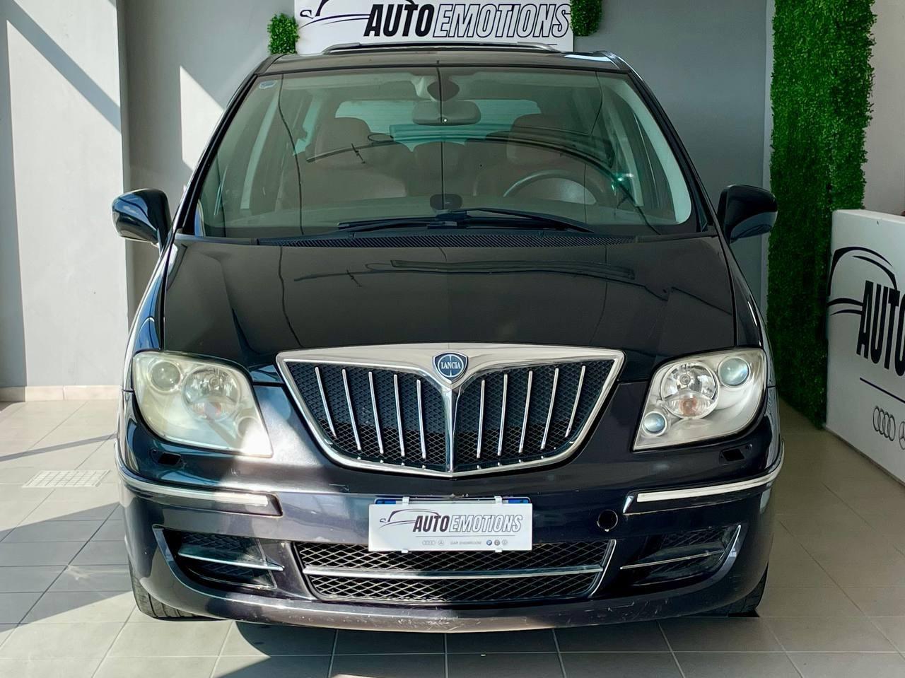 Lancia Phedra - Full Optional | Porte Scorrevoli