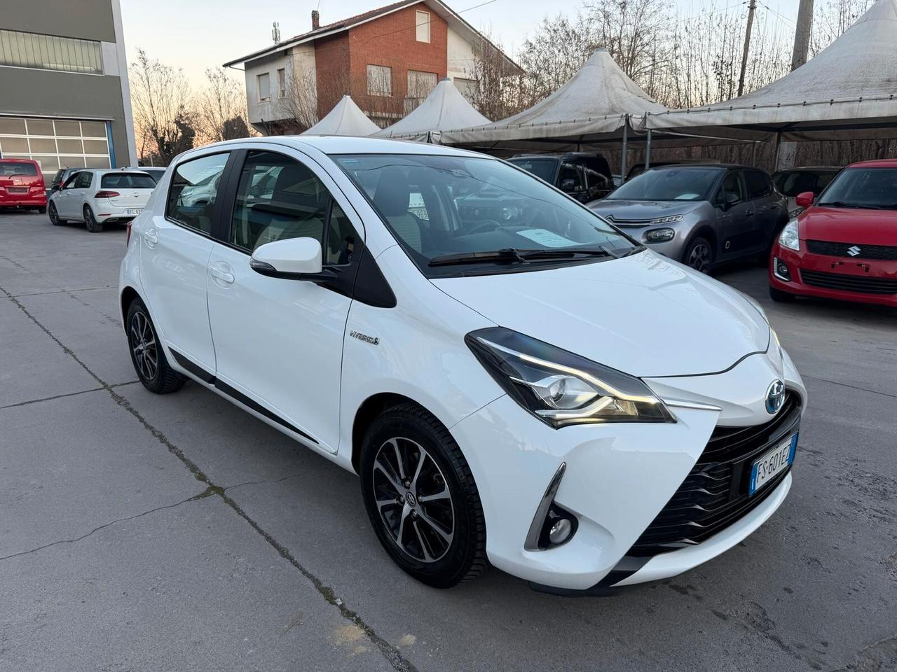 Toyota Yaris 1.5 Hybrid 5 porte Cool