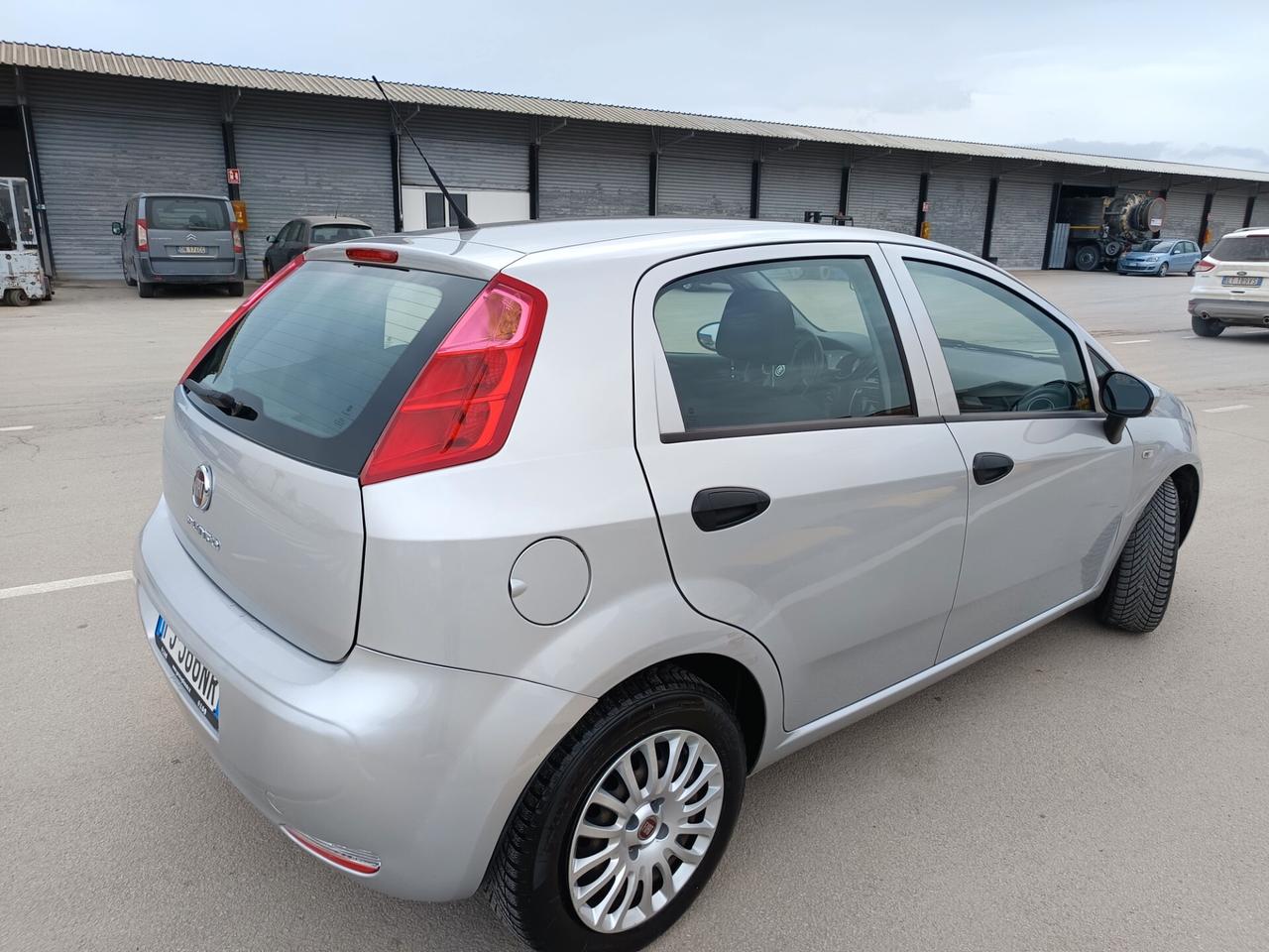 Fiat Punto 1.3 MJT II S&S 95 CV 5 porte Street