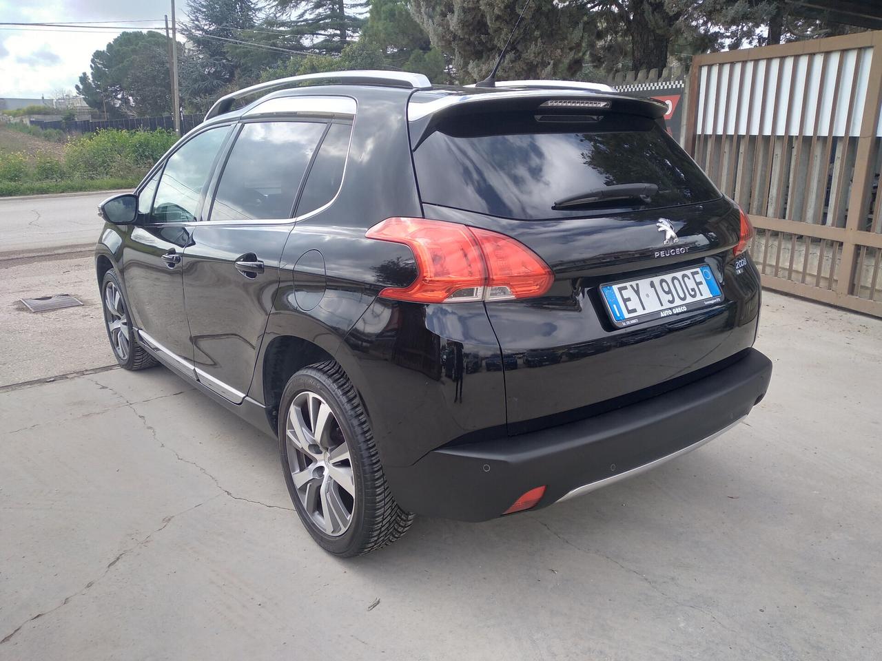 Peugeot 2008 BlueHDi S&S Black Matt