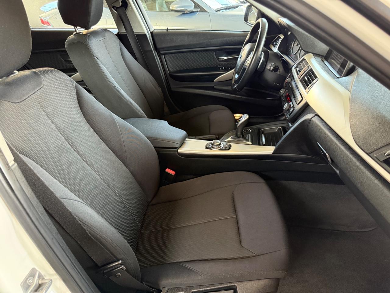 Bmw 320 320d Efficient Dynamics Touring Business aut.