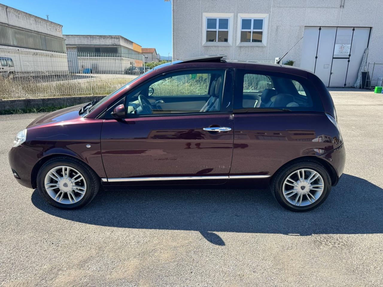 Lancia Ypsilon 1.3 MJT 90Cv. CAMBIO AUTOMATICO