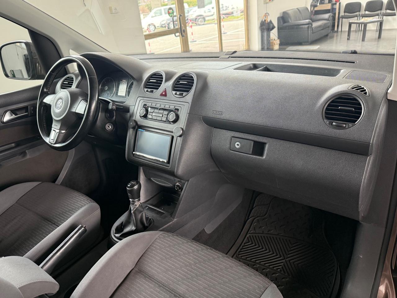 Volkswagen Caddy 1.6 TDI 102 CV 5p. Highline Maxi 7 posti / trasporto disabili