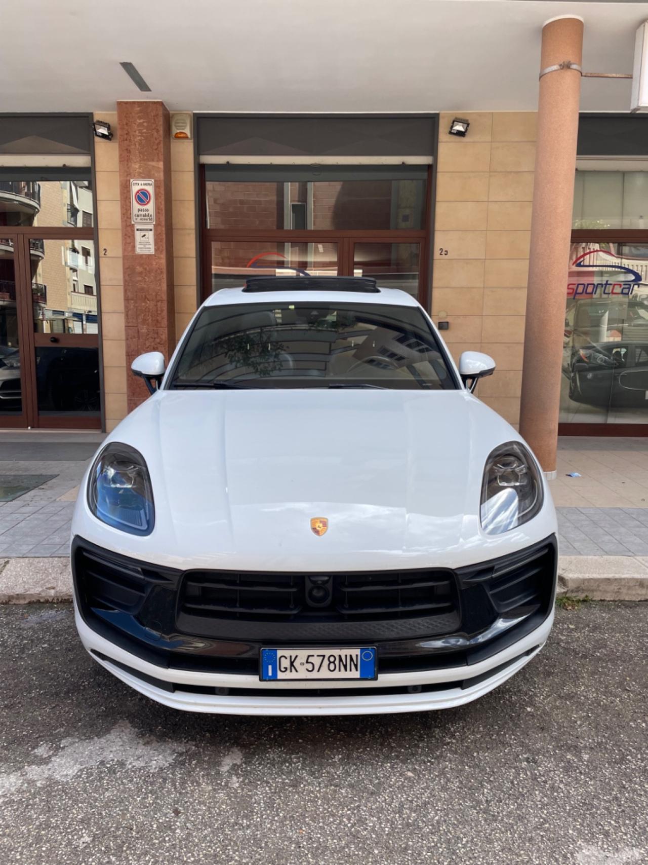 Porsche Macan 2.0 265cv PDK All. GTS "TETTO NAVY PELLE TEL.360 LED PASM BOSE 21"