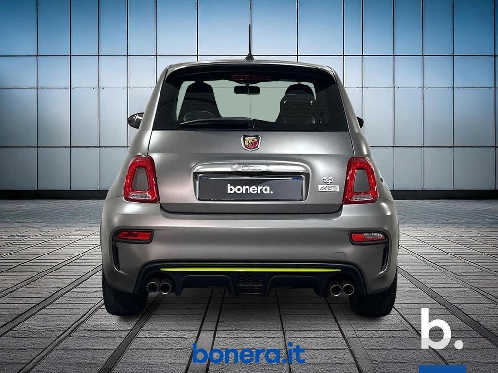 Abarth 595 1.4 T-Jet Pista