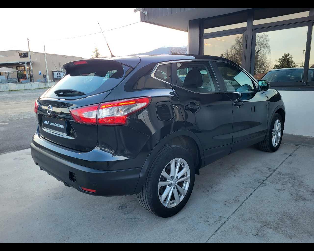 NISSAN Qashqai Acenta 4WD