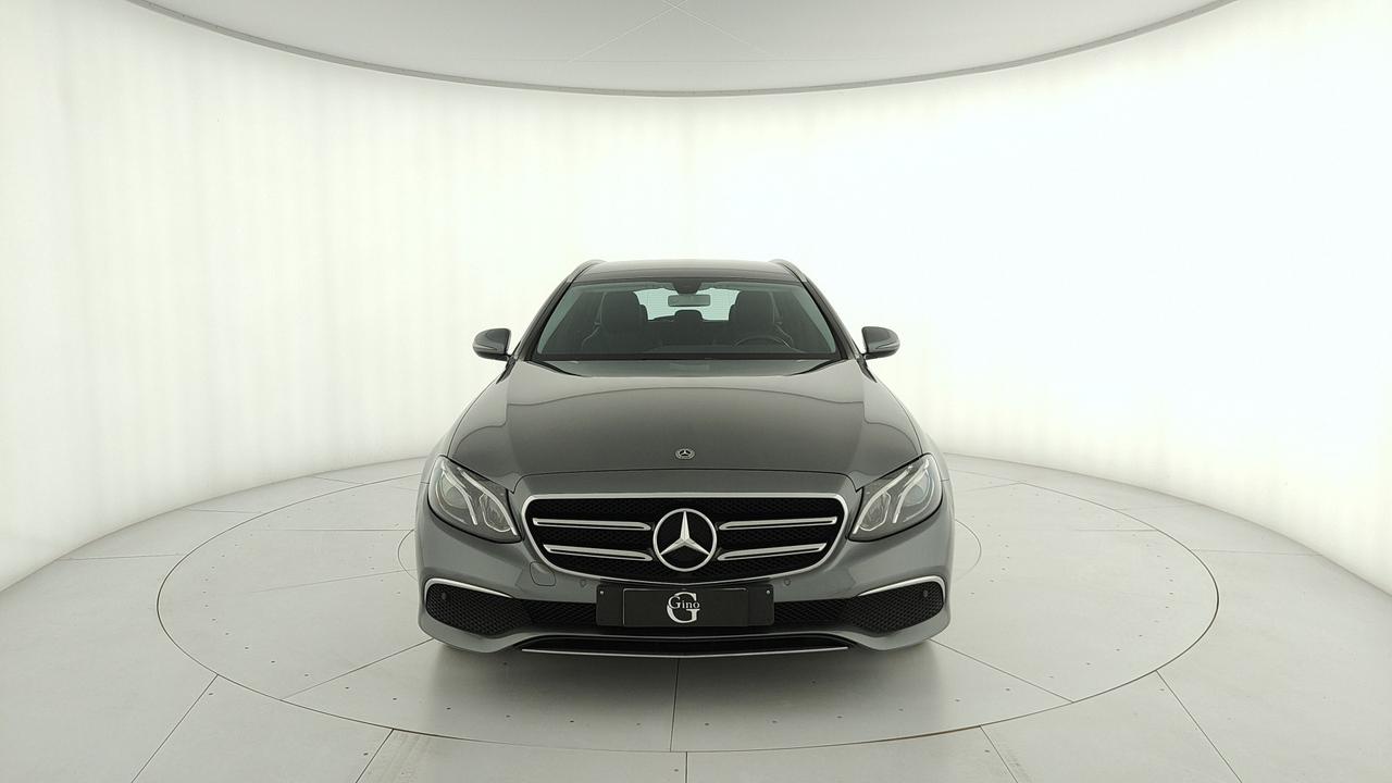 Mercedes-Benz E SW 220 d Business Sport 4matic auto m