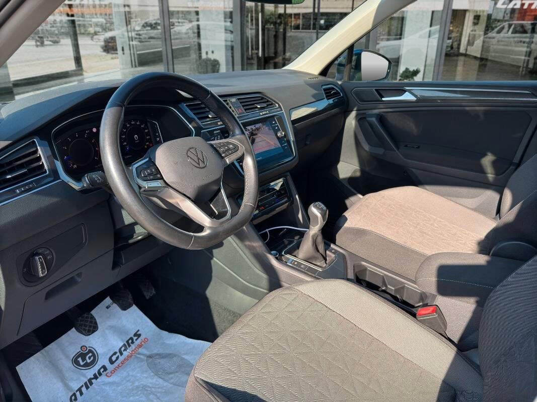 Volkswagen Tiguan 1.5 tsi Life 130cv CON TELECAMERA E CARPLAY