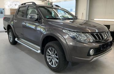 Mitsubishi L200 2.4 DI-D/154CV Double Cab Diamant Edition